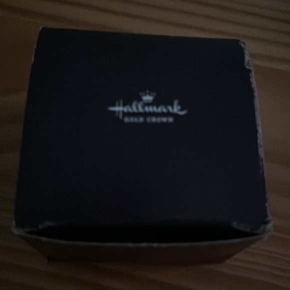 Hallmark Plastic Ornament ooh La La nail polish in Hallmark box NWT - Picture 5 of 5